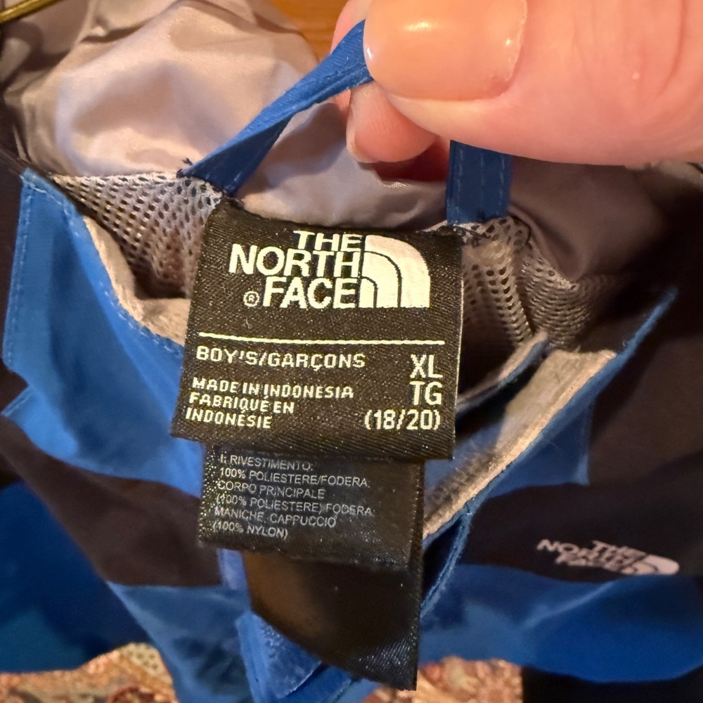 North Face Youth XL Winter Jacket -SHELL ONLY - Picture 3 of 3